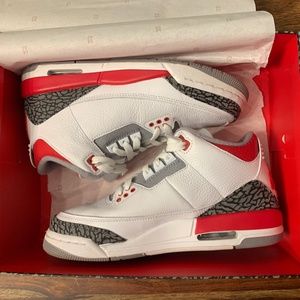 Jordan 3 Fire Red (Lightly Used)